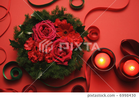 鮮花和蠟燭 6998430
