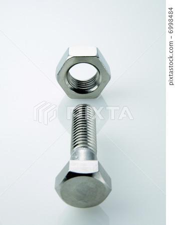 Bolt and nut 6998484