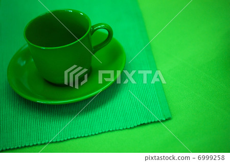 Green coffee cup 6999258