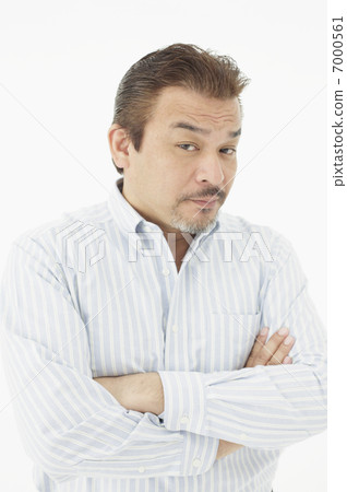 A men staring at their arms 7000561