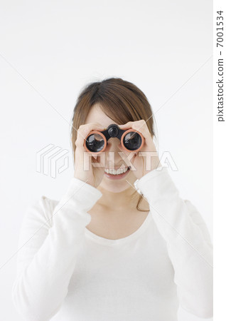 Binoculars and a young lady 7001534