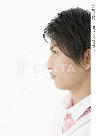 Male profile 7001977