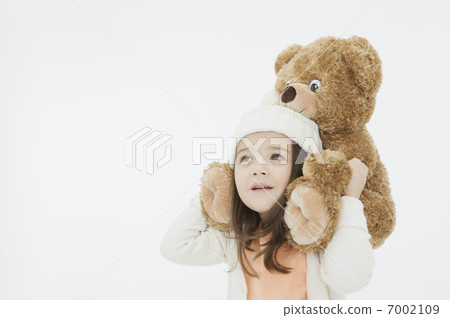 Plush toys and girls Plush toys and girls 7002109