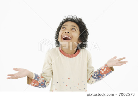 女孩聳了聳肩 女孩聳了聳肩 7002573