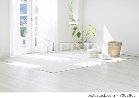 Living room with laundry 7002965