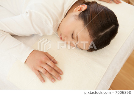 Untitled 7006898