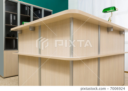 reception from the white wood 7006924