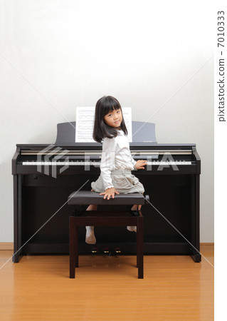 鋼琴課 鋼琴課 7010333