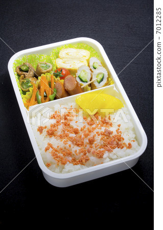 Handmade lunch box 7012285