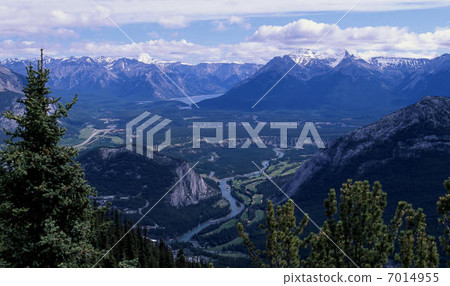加拿大落基山脈 加拿大落基山脈 7014955