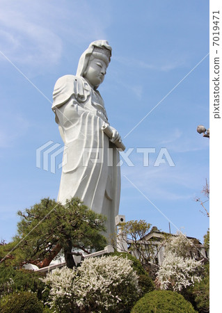 Raku Dai Kannon 7019471