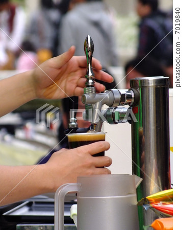 啤酒服務器 7019840