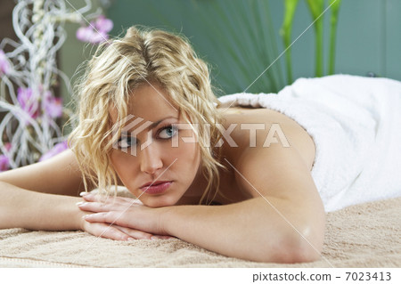 Beauty At the Spa Beauty At the Spa 7023413