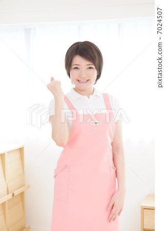 一位大四學生 一位大四學生 7024507