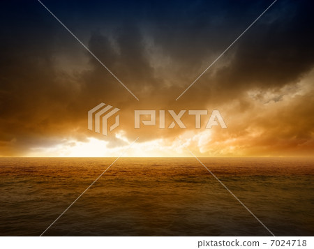 Dramatic apocalyptic background Dramatic apocalyptic background 7024718