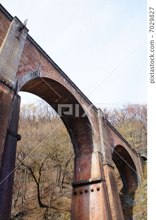 梅甘娜橋 7029827