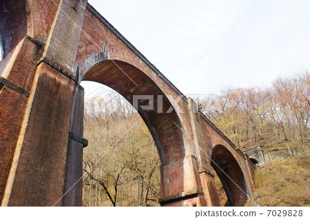 梅甘娜橋 7029828