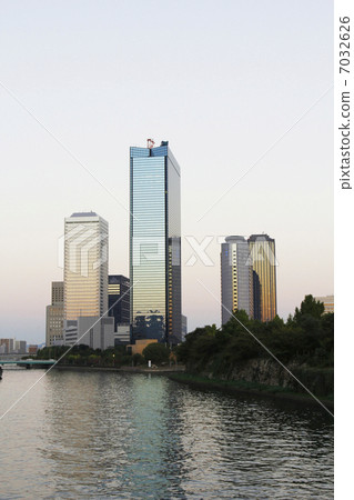 大阪商業園 7032626