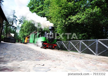 old steam locomotive old steam locomotive 7033332