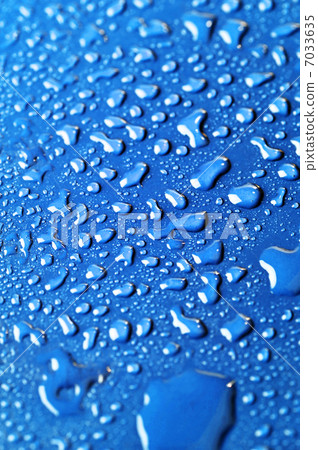 water drops on color background 7033635