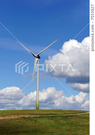 wind turbine under blue sky 7033827