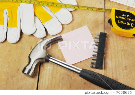 gloves and tapemeasure 7038655
