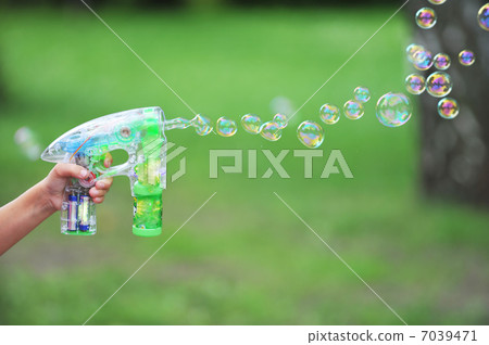 soap bubbles 7039471