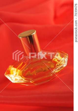 Bottle of perfume Bottle of perfume 7039476