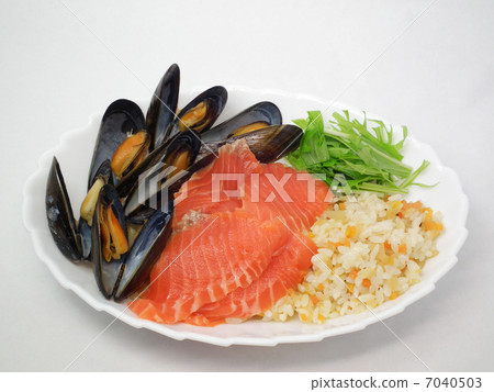 Mussels salmon pilaf Mussels salmon pilaf 7040503
