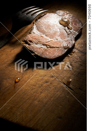 Cold boiled pork 7040698