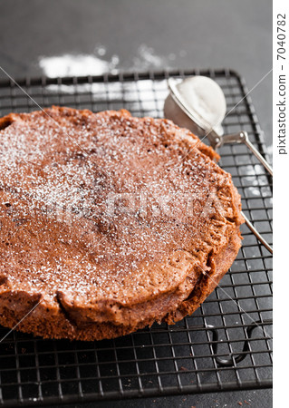 Chocolate cake 7040782
