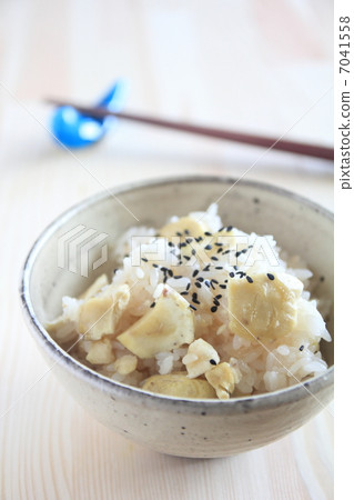 Chestnut taste of autumn 7041558