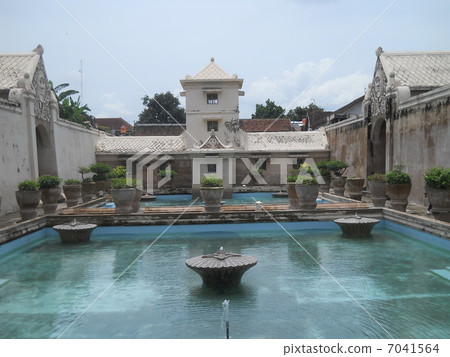 Taman Sari 7041564