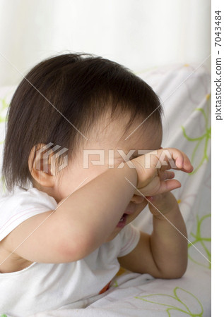 To cry To cry 7043484