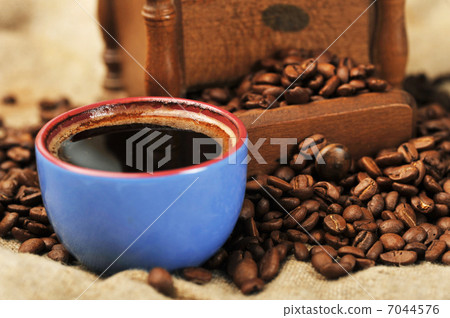 coffee beans 7044576