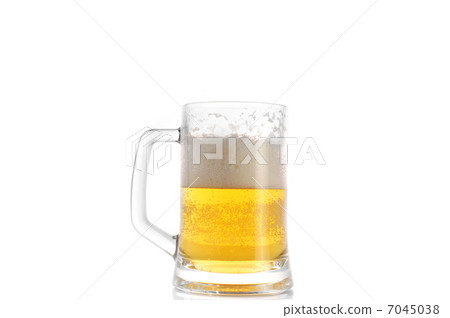beer in mug 7045038