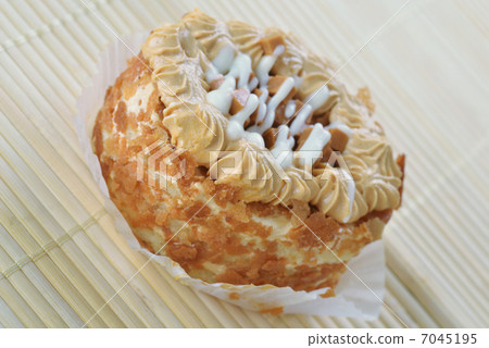 caramels cupcake caramels cupcake 7045195