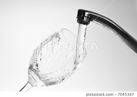 water from faucet 7045387