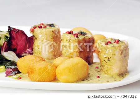 turkey fillet with cheese turkey fillet with cheese 7047322