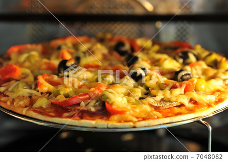 fresh baked pizza fresh baked pizza 7048082