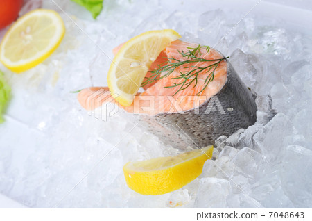 red fish on ice red fish on ice 7048643