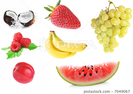 collage of different fruits 7049067