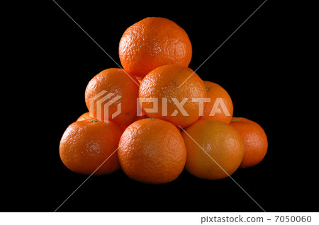 several tangerines several tangerines 7050060