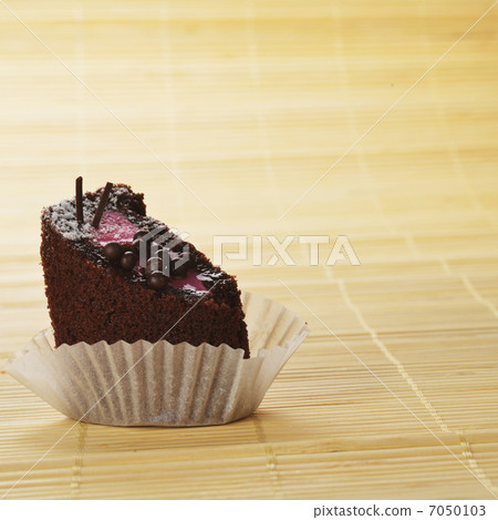 Chocolate cake 7050103