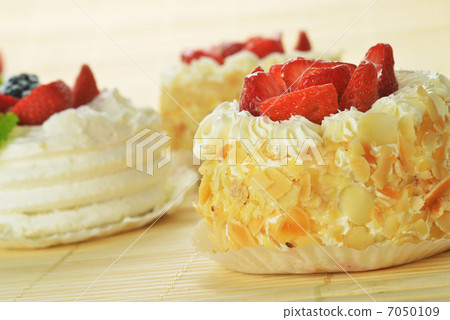 tasty cakes tasty cakes 7050109