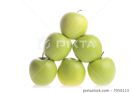 Ripe apples Ripe apples 7050113