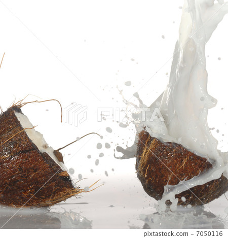 cracked coconut cracked coconut 7050116