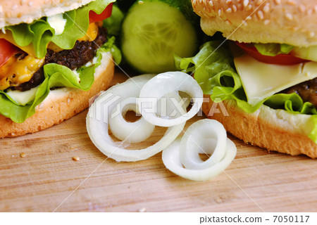 Tasty hamburger 7050117