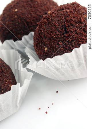 chocolate cakes 7050335