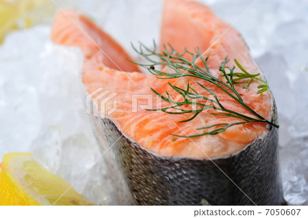 red fish on ice red fish on ice 7050607
